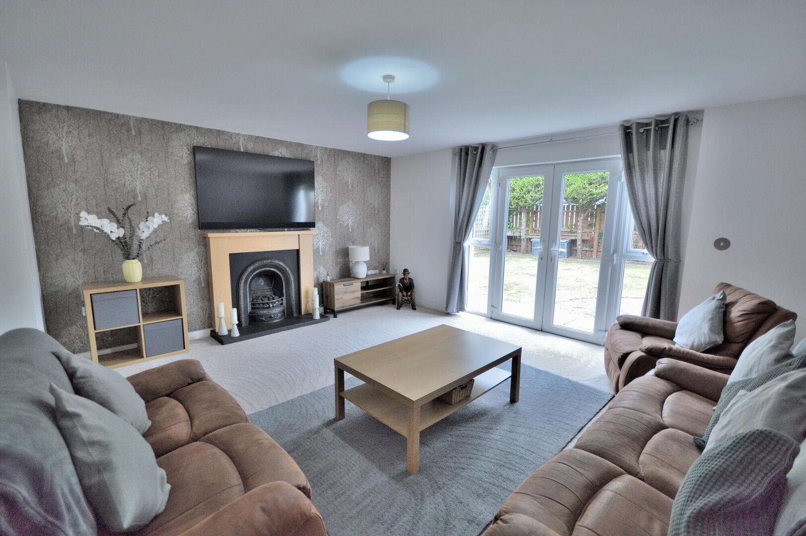 9 Upritchard Court 4 of 28