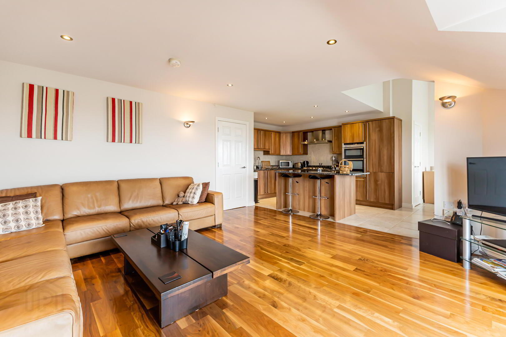 Apartment 6 15 Main Street 15 of 34
