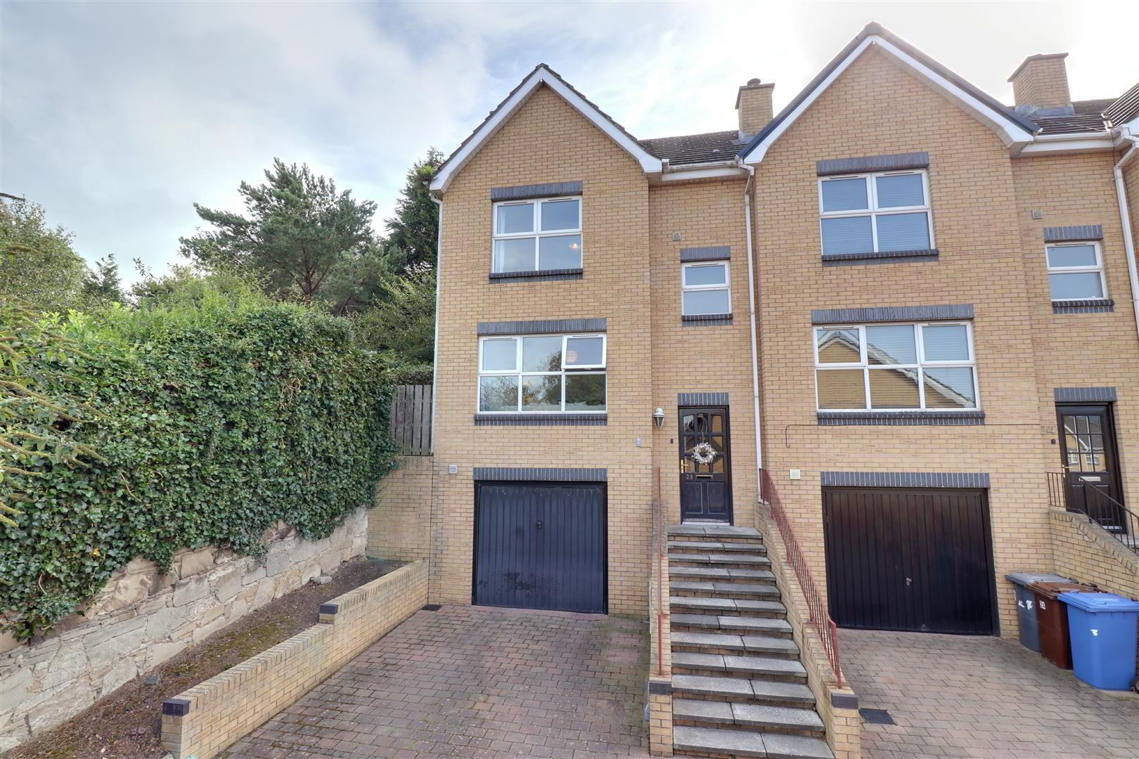 property description image