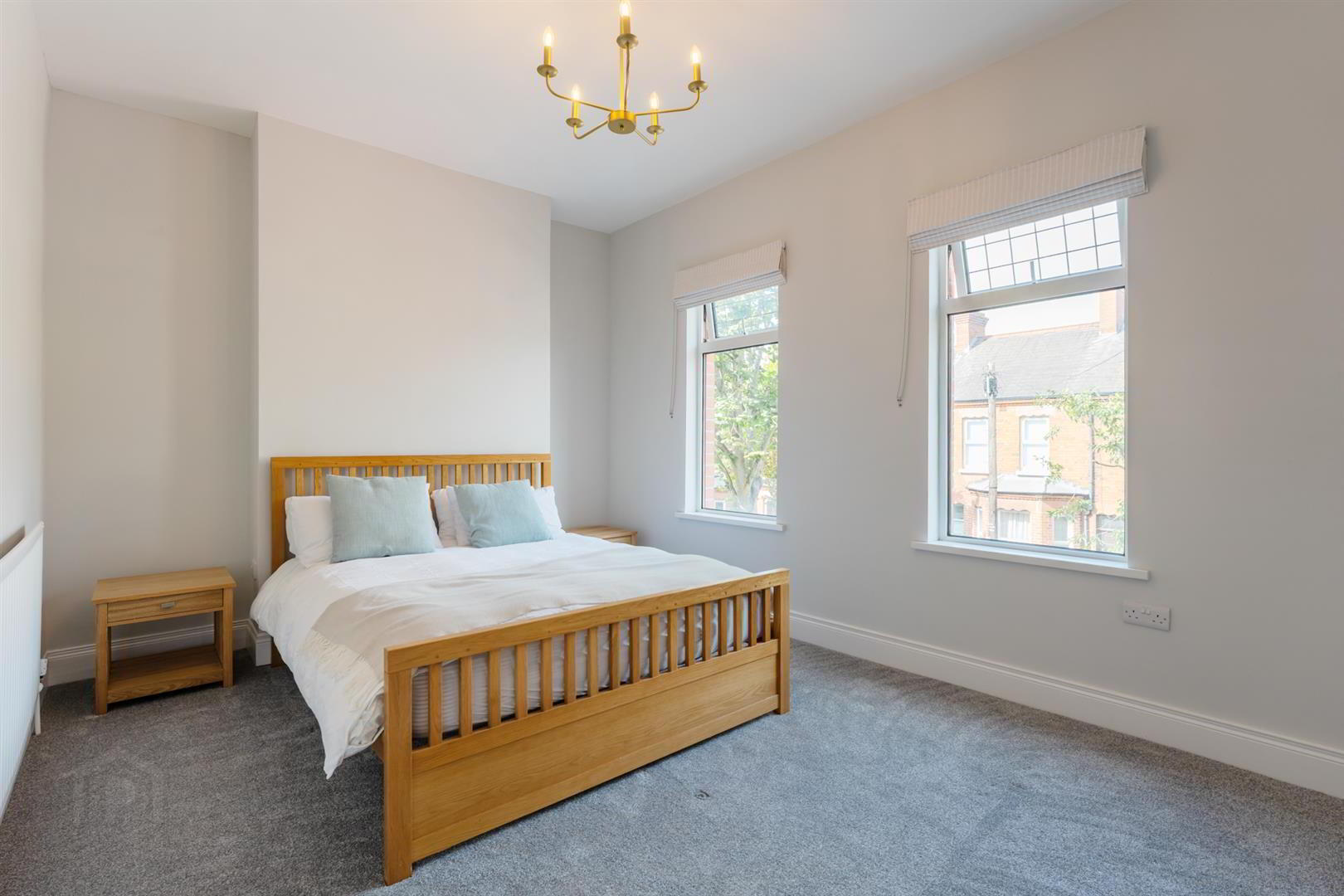 32 Adelaide Avenue 18 of 24