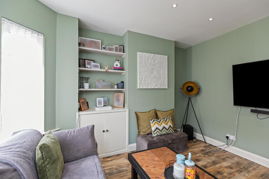 5 Dunraven Avenue 6 of 23