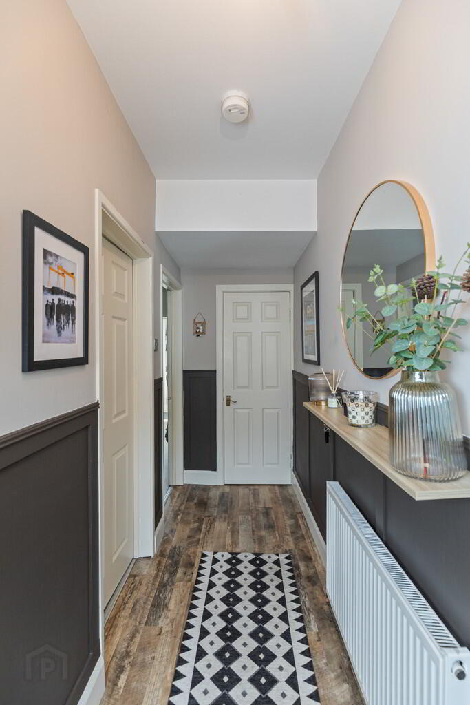 5 Dunraven Avenue 3 of 23