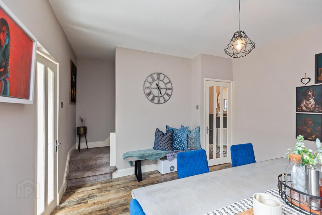 5 Dunraven Avenue 10 of 23