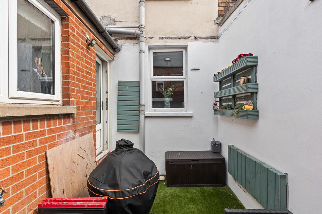 5 Dunraven Avenue 23 of 23