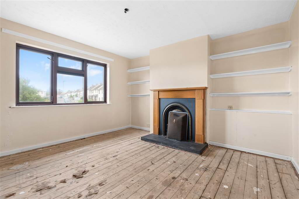 48d Broadway Avenue 5 of 16