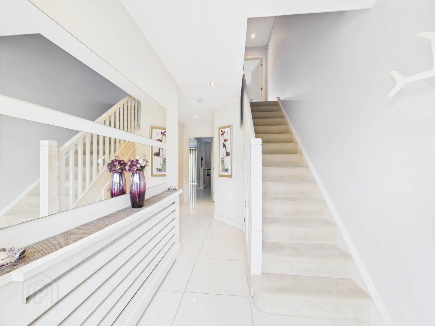 2 Aylesbury Avenue 2 of 16