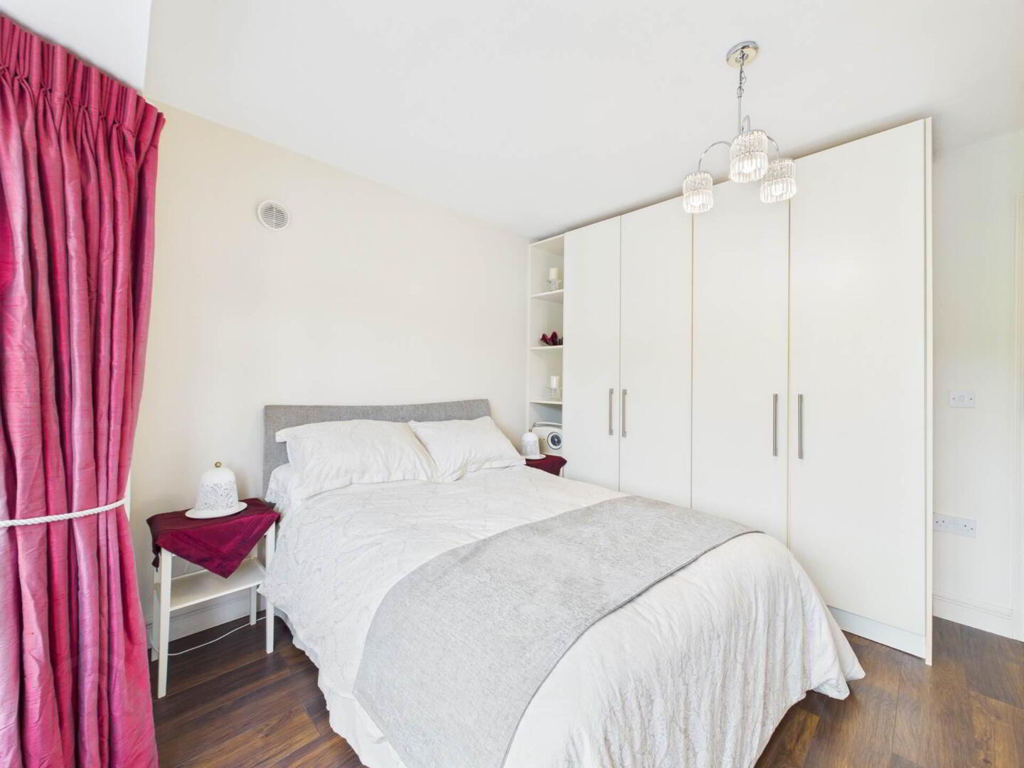 2 Aylesbury Avenue 14 of 16