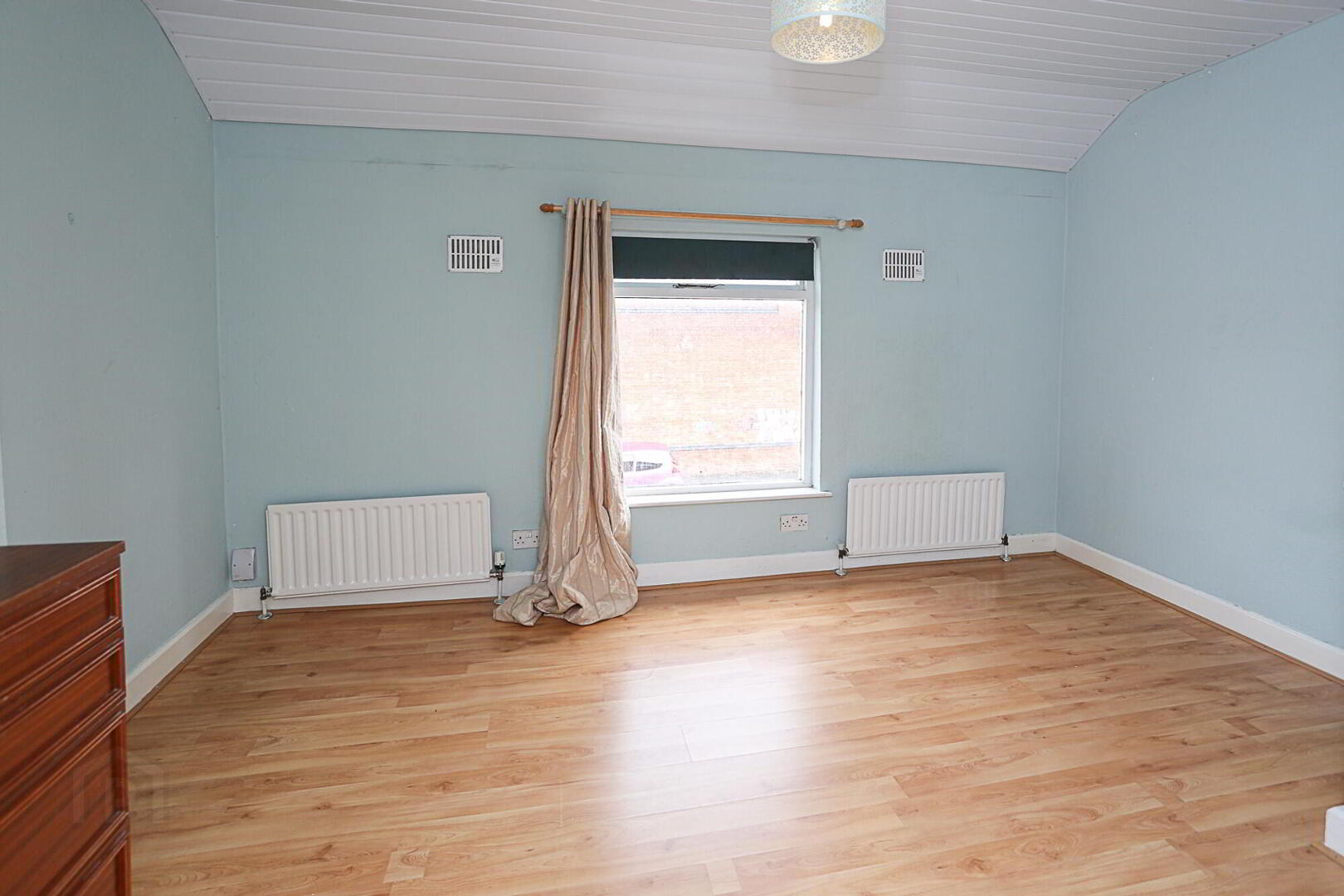 158 Tates Avenue, Belfast 24 of 36