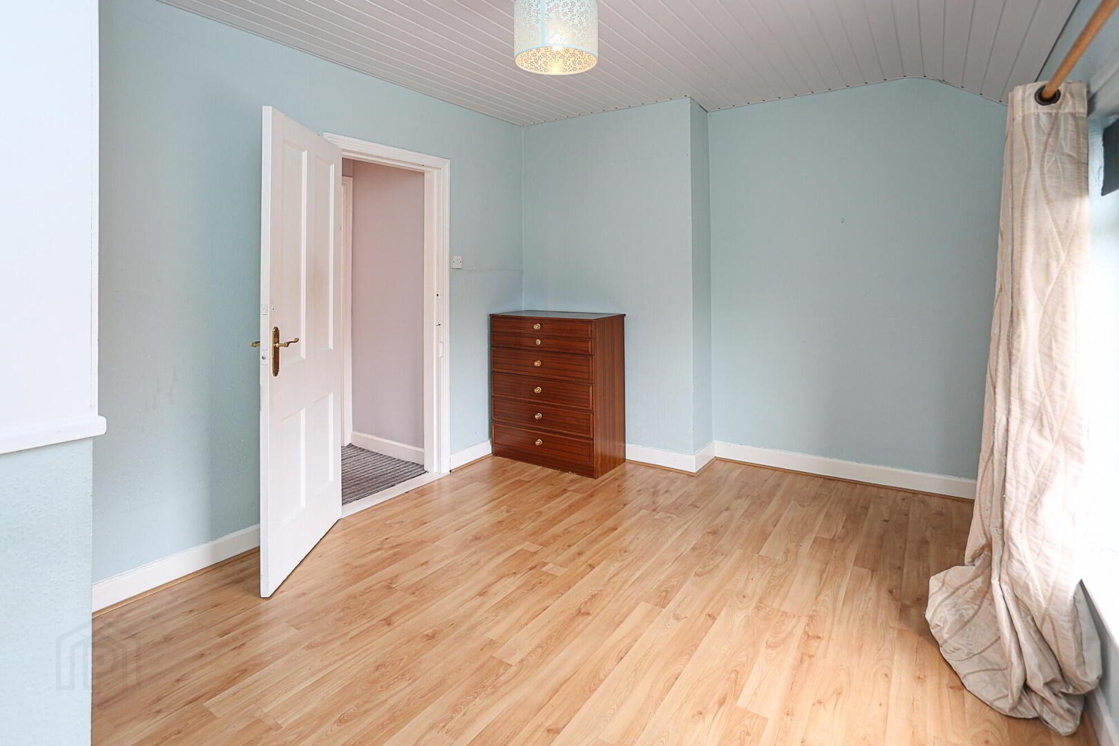 158 Tates Avenue, Belfast 25 of 36