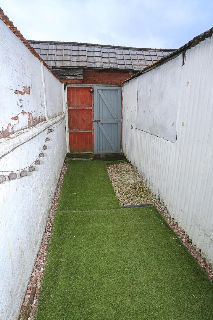 158 Tates Avenue, Belfast 29 of 36