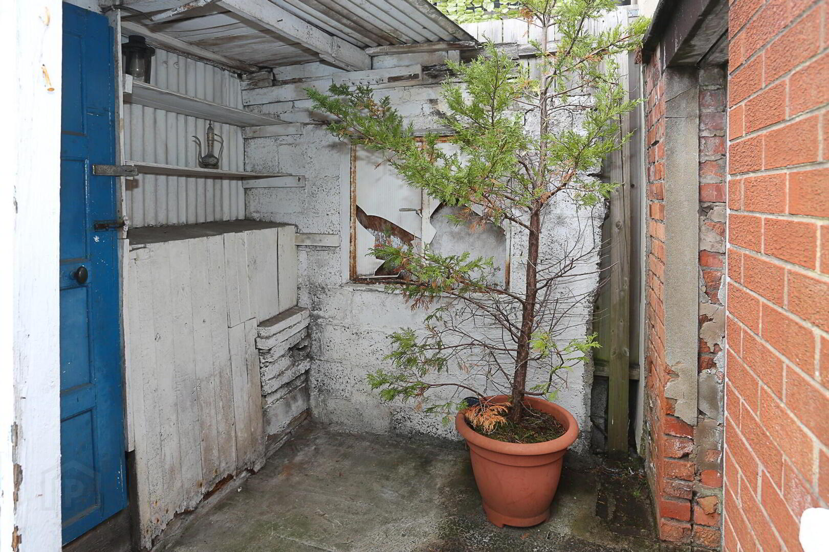 158 Tates Avenue, Belfast 30 of 36