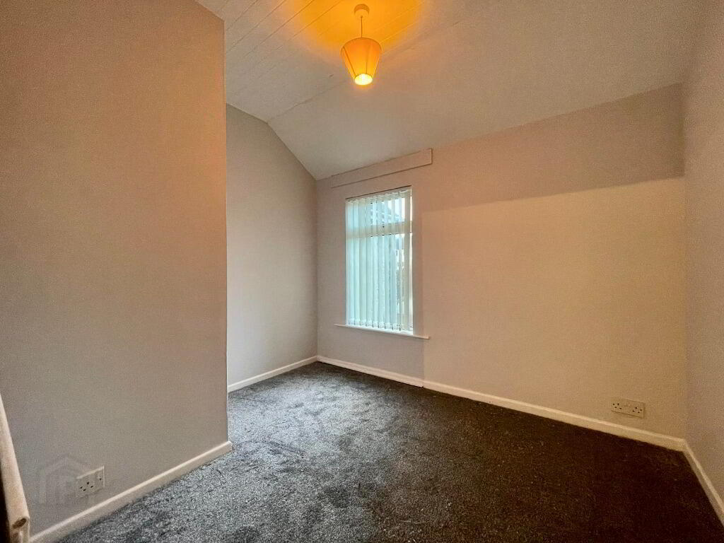 93 Scrabo Road 3 of 6