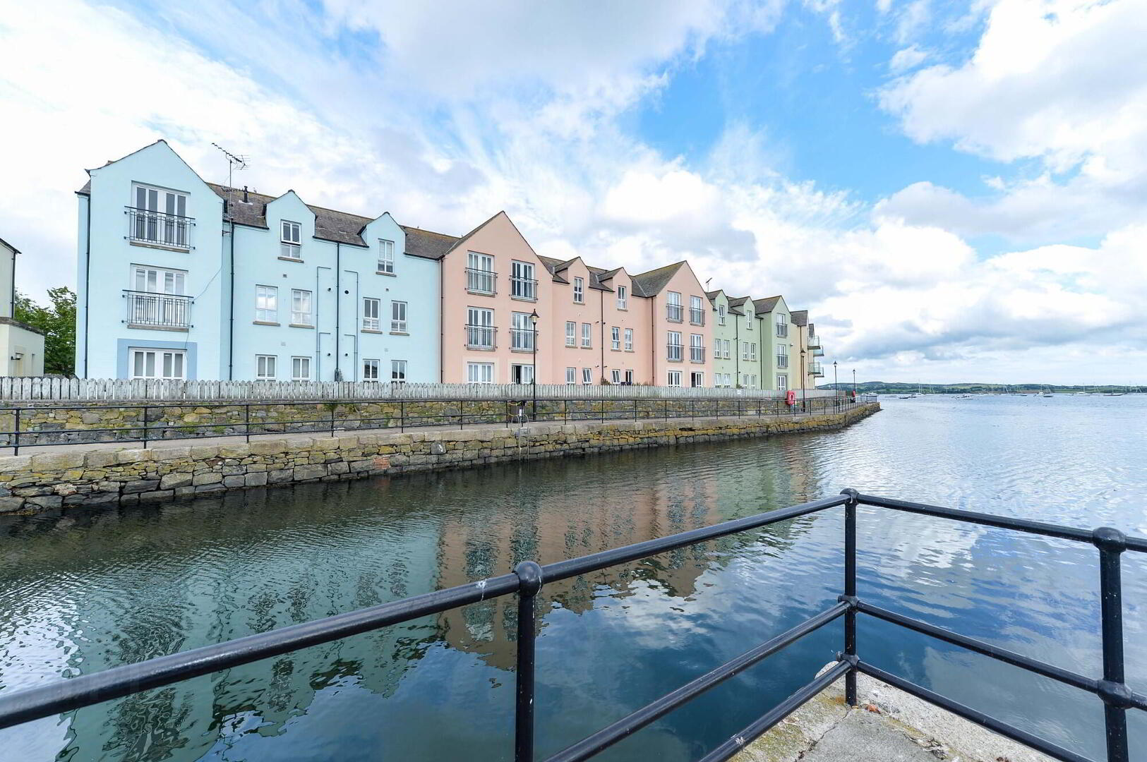 26 The Quay 1 of 16