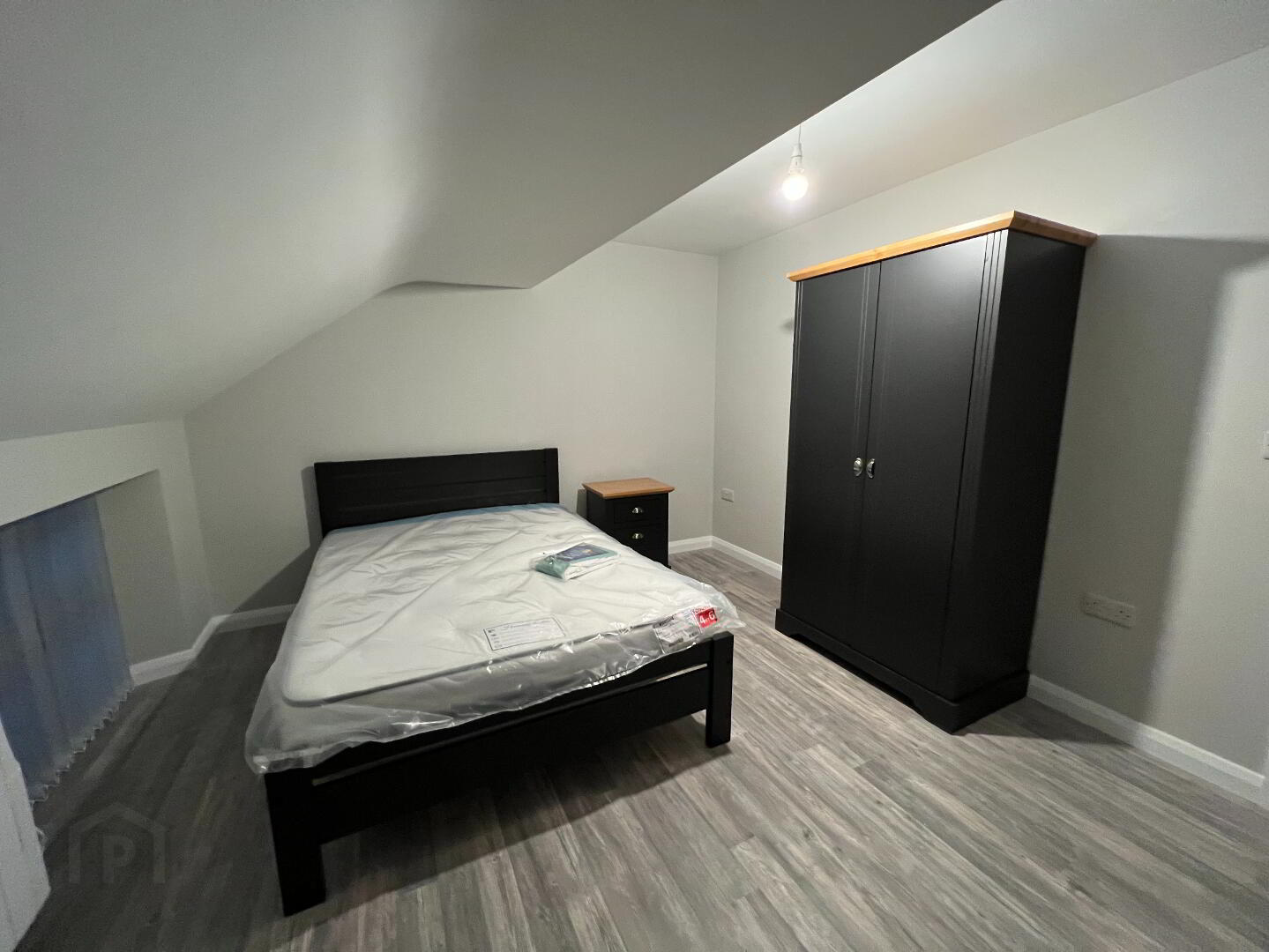 Unit A, 37 Irish Street 14 of 16