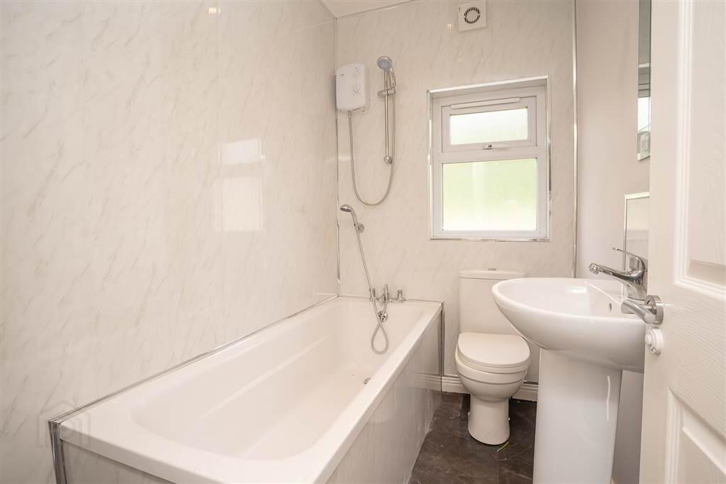 17 Railway Street 10 of 12