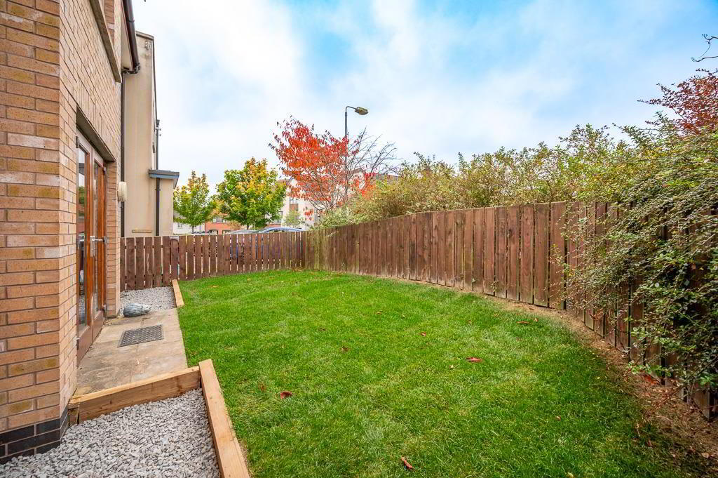 66 Shaftesbury Road 12 of 12