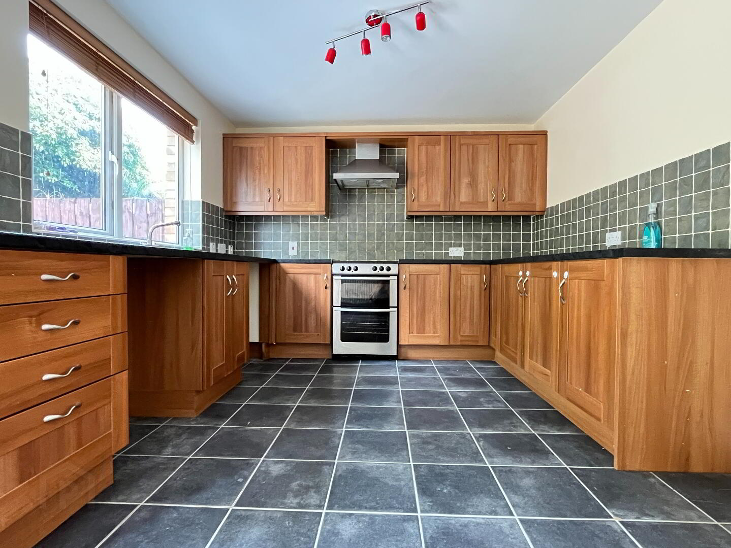 12 Cornmarket Court 6 of 20