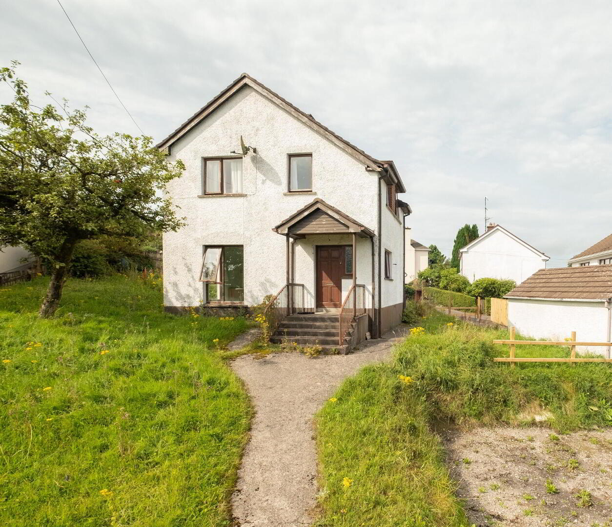 52 Derrychara Drive 1 of 8