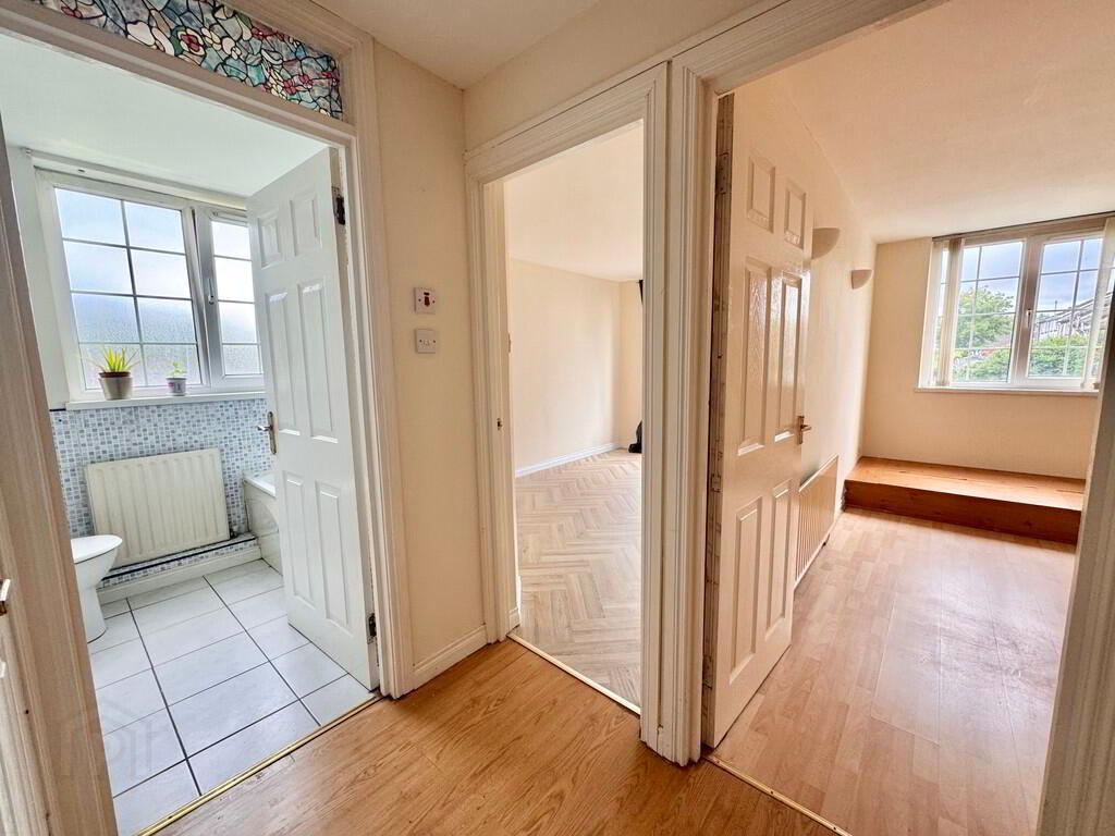 6c Creighton Mews 8 of 14