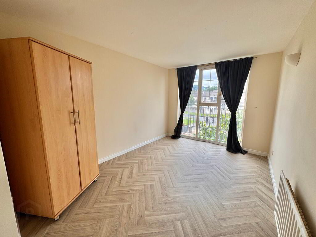 6c Creighton Mews 9 of 14