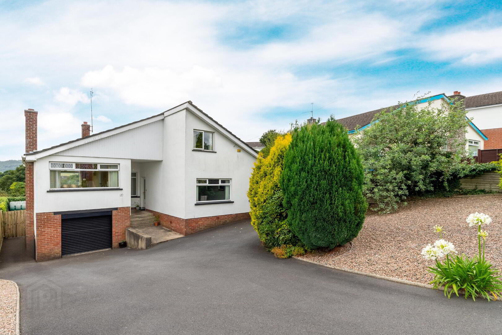17 Belvedere Road 3 of 41