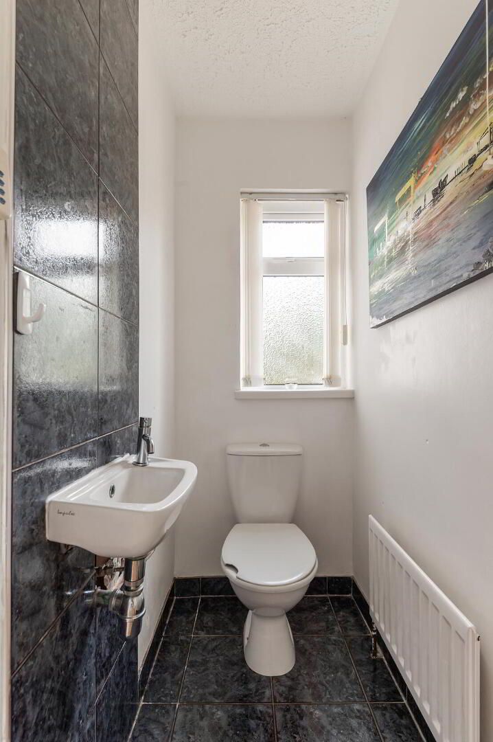 17 Belvedere Road 27 of 41