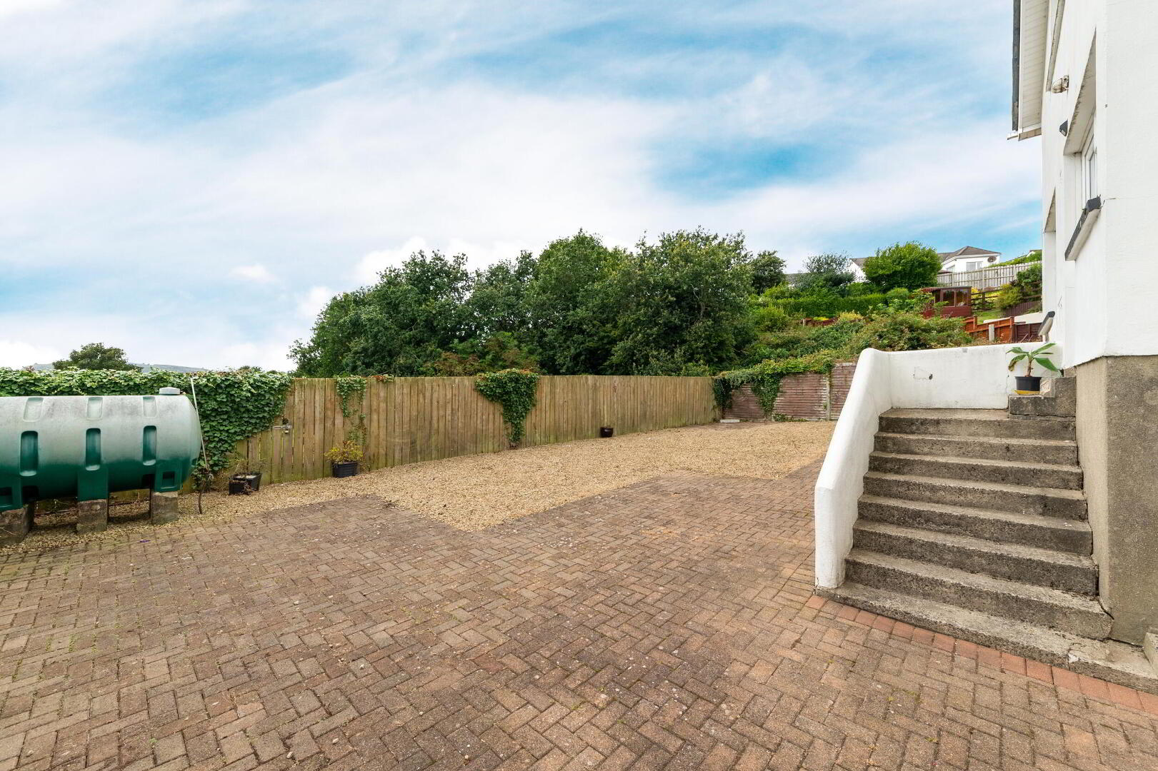 17 Belvedere Road 37 of 41