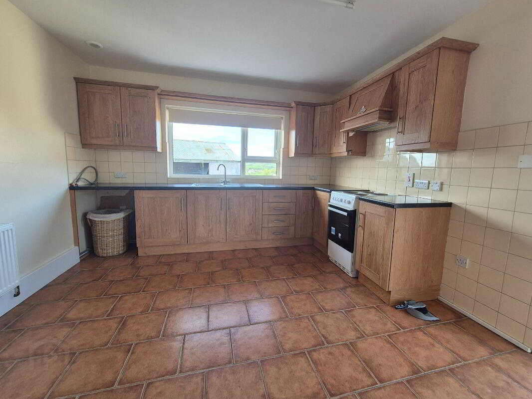 77 Shane Road 2 of 6