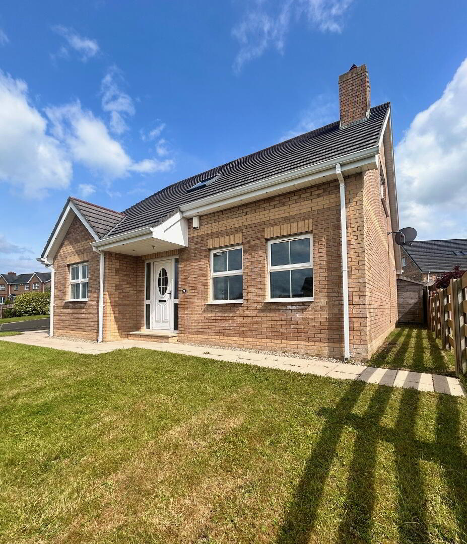 51 Carn Manor 1 of 15