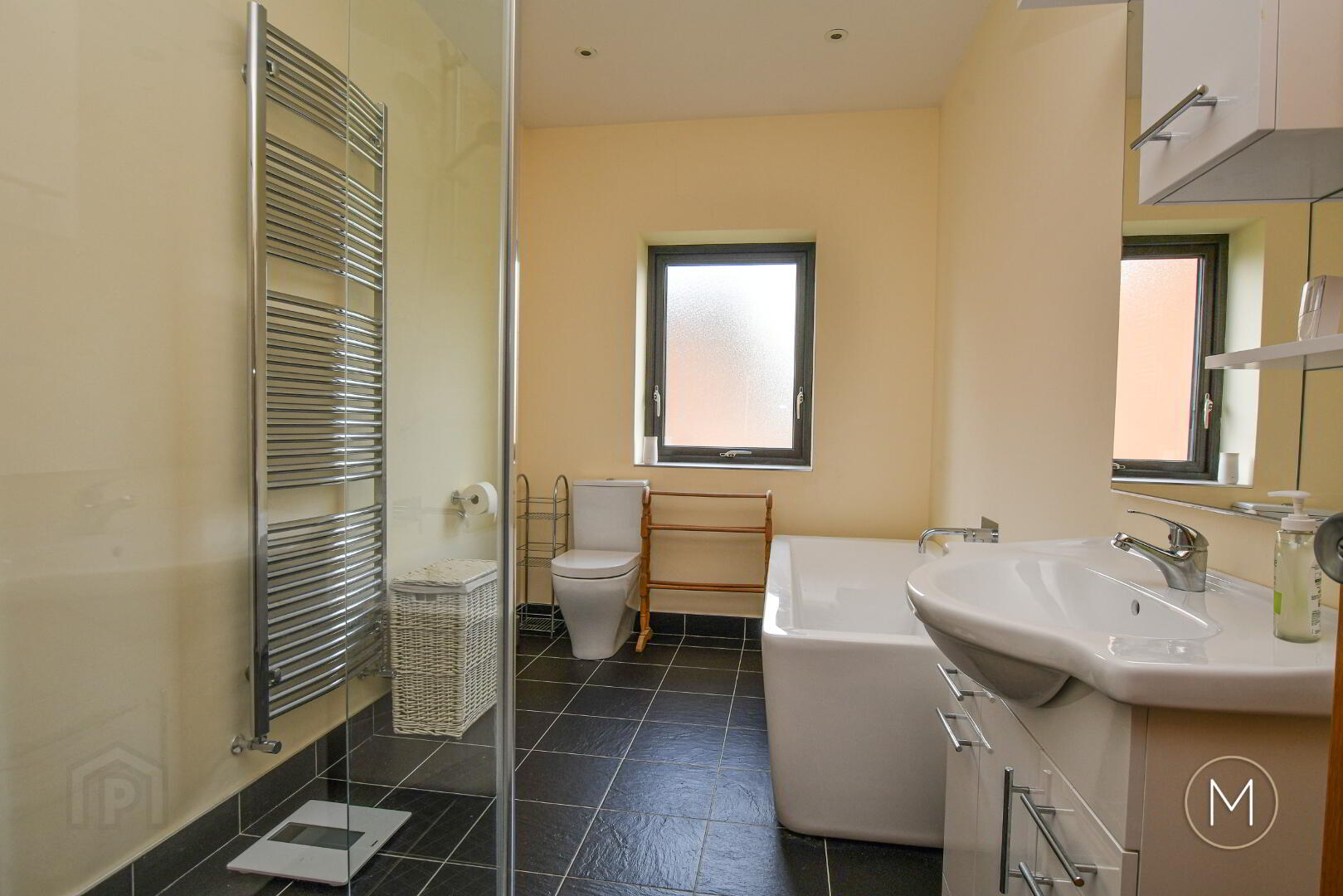 4 Nursery Grove 53 of 64