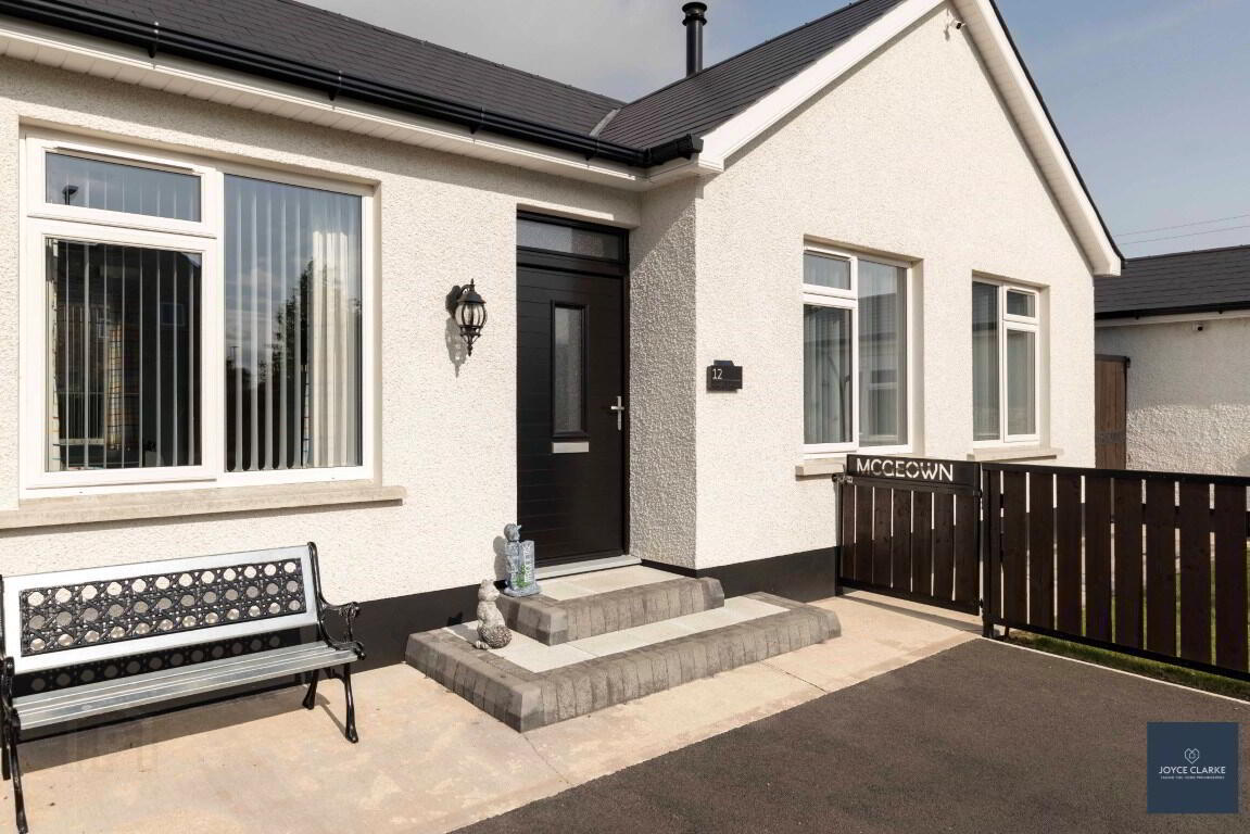 12 Ashgrove Road 4 of 42