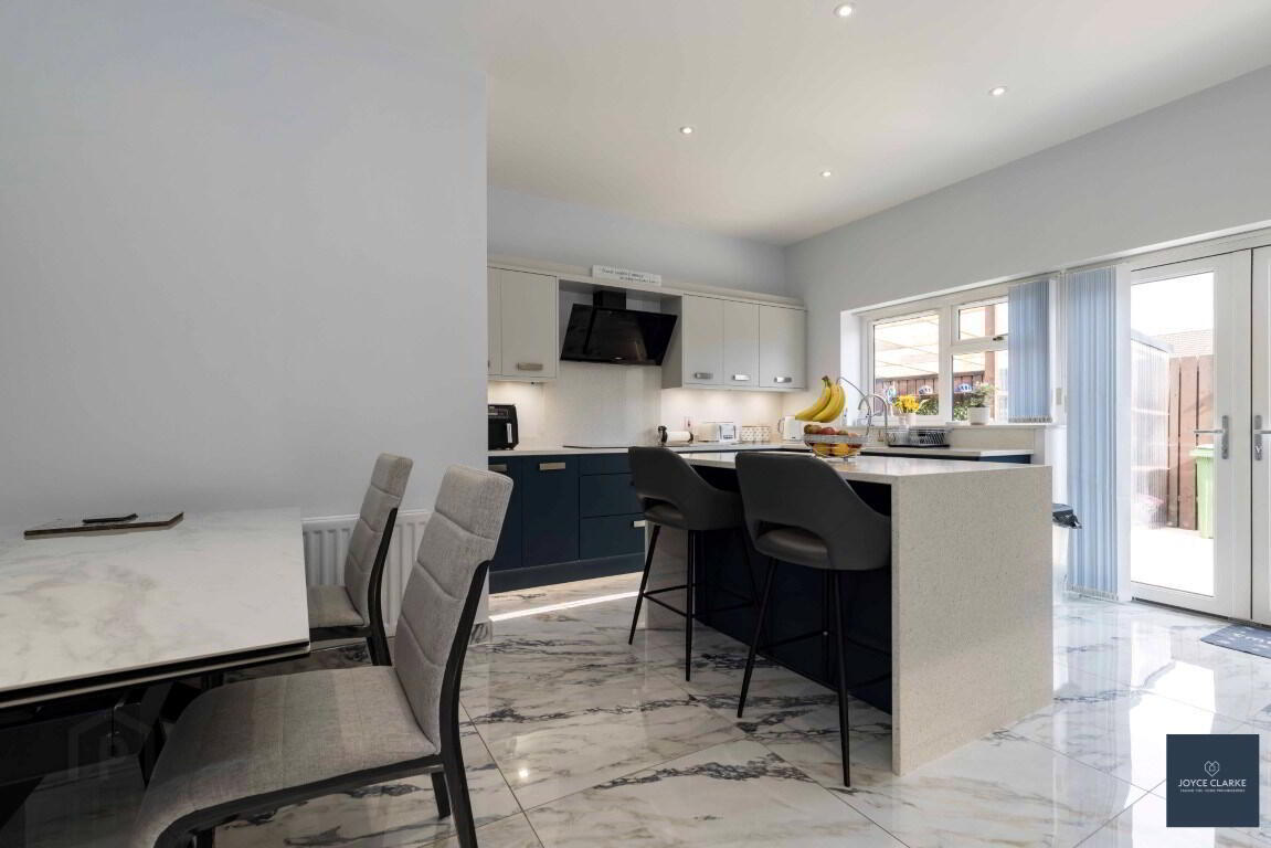 12 Ashgrove Road 12 of 42