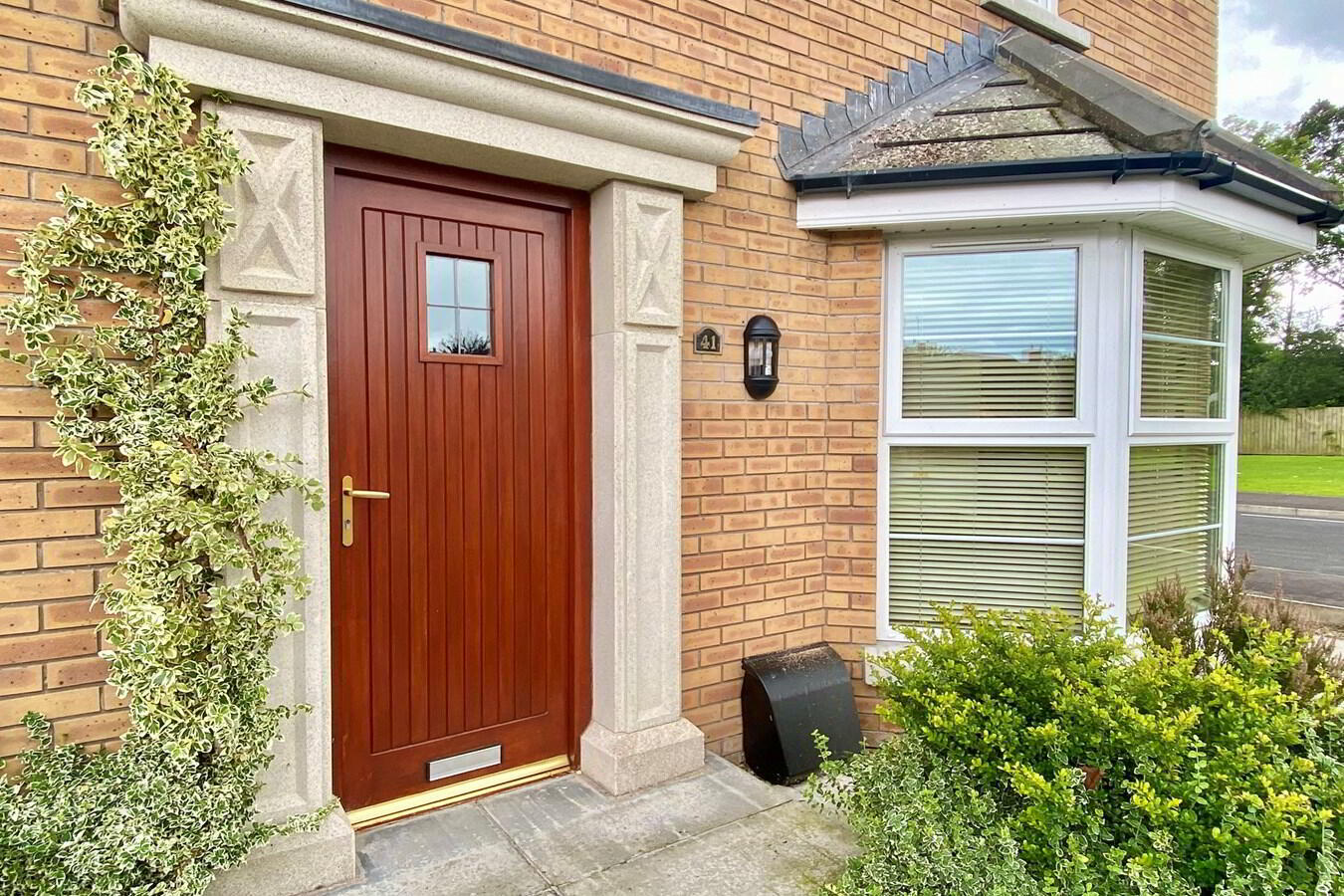 property description image