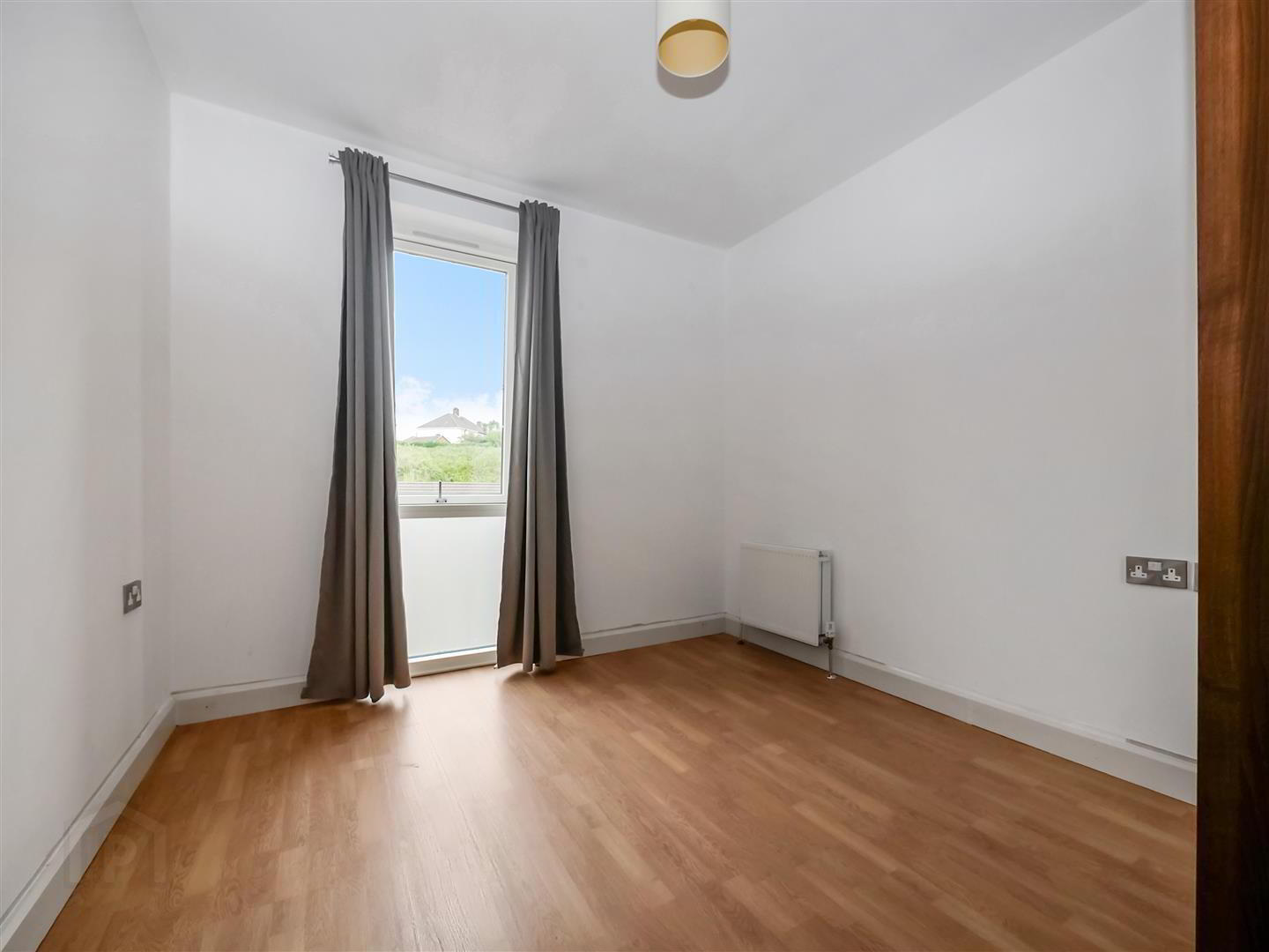 21 Apartment, The Keel Building, 33 Annadale Crescent 13 of 23