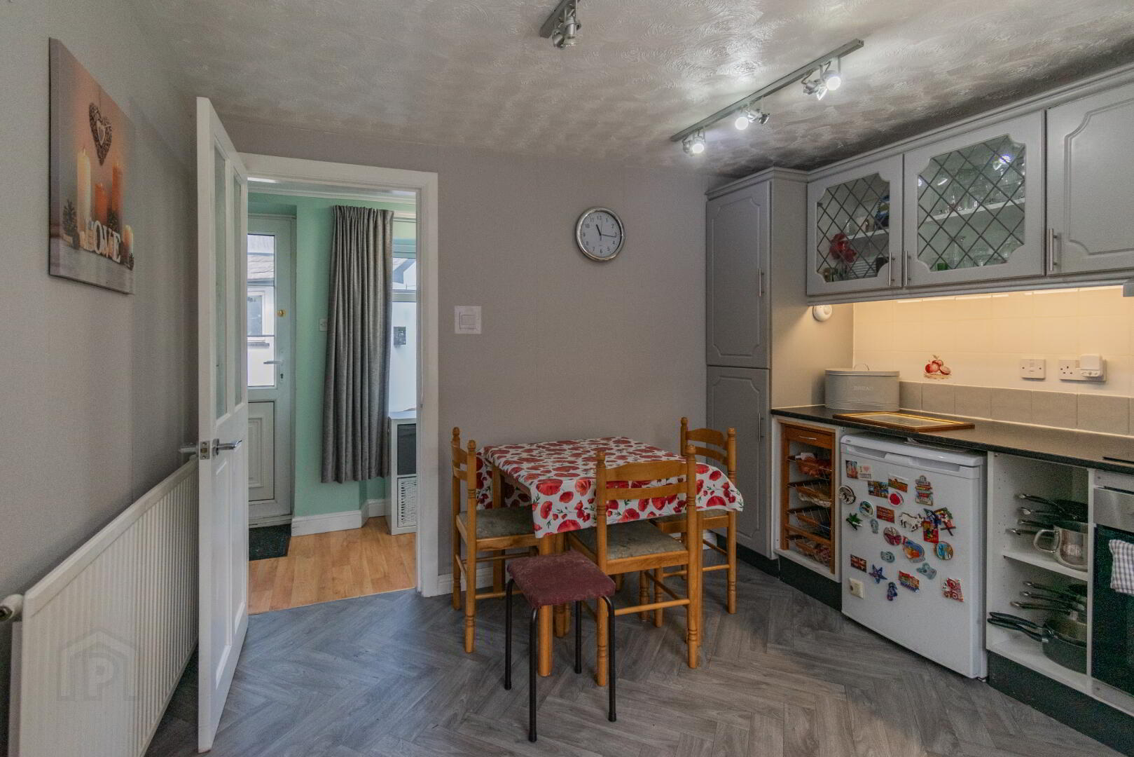 Pinegrove Cottage, 126 Doury Road 15 of 47