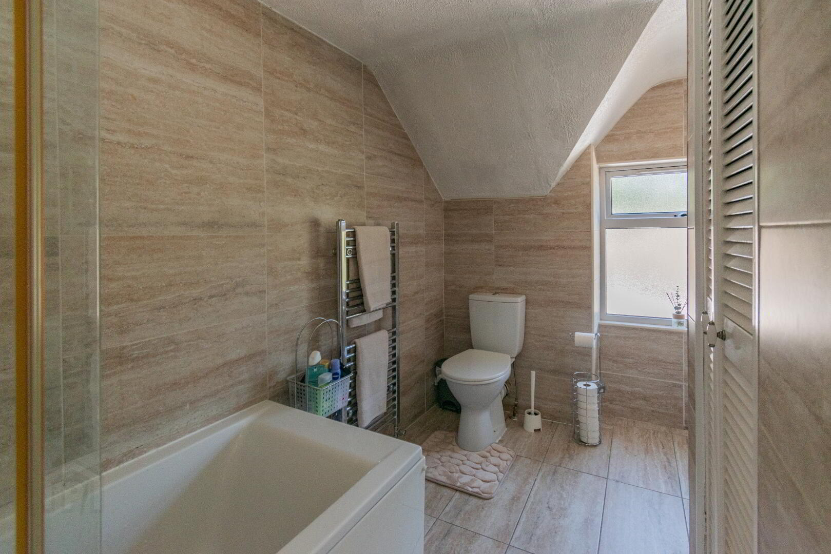 Pinegrove Cottage, 126 Doury Road 23 of 47