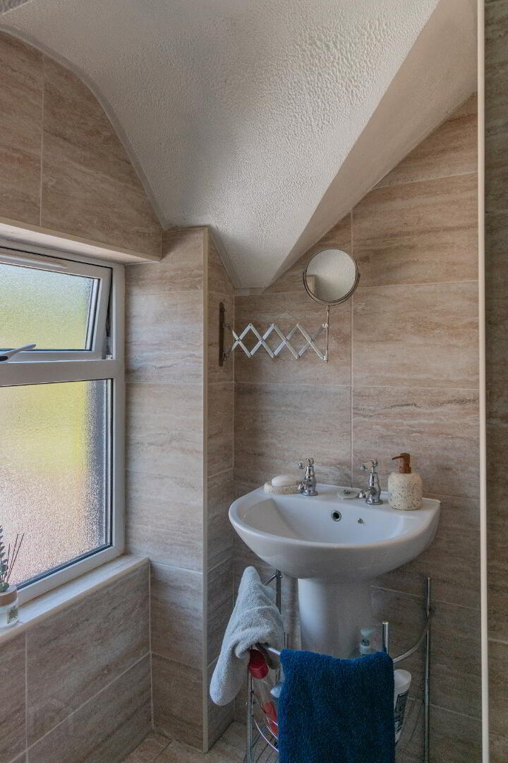 Pinegrove Cottage, 126 Doury Road 25 of 47