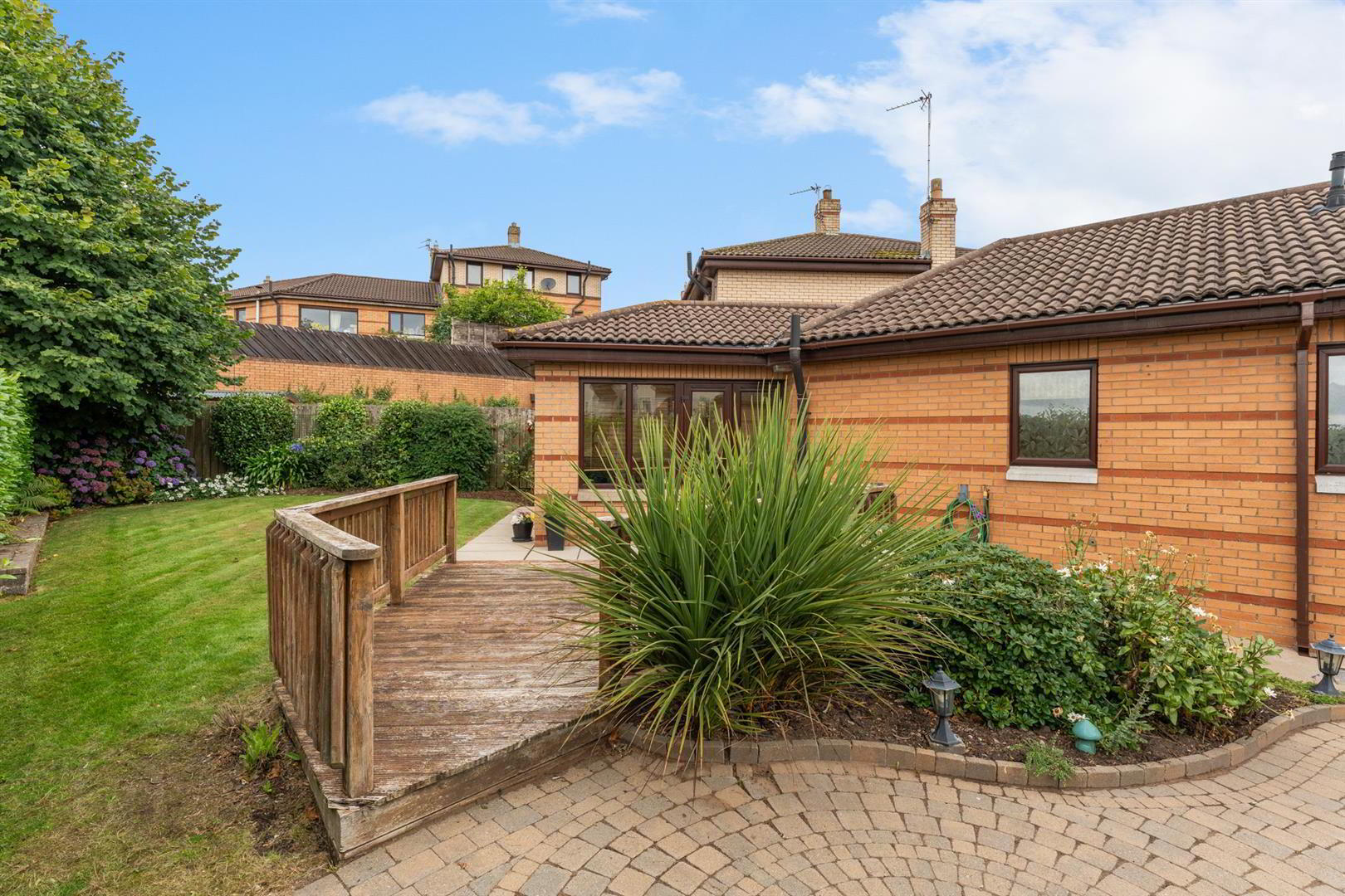 15 Grangewood Park 20 of 23