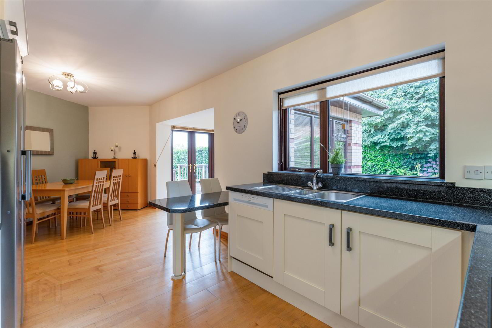 15 Grangewood Park 12 of 23