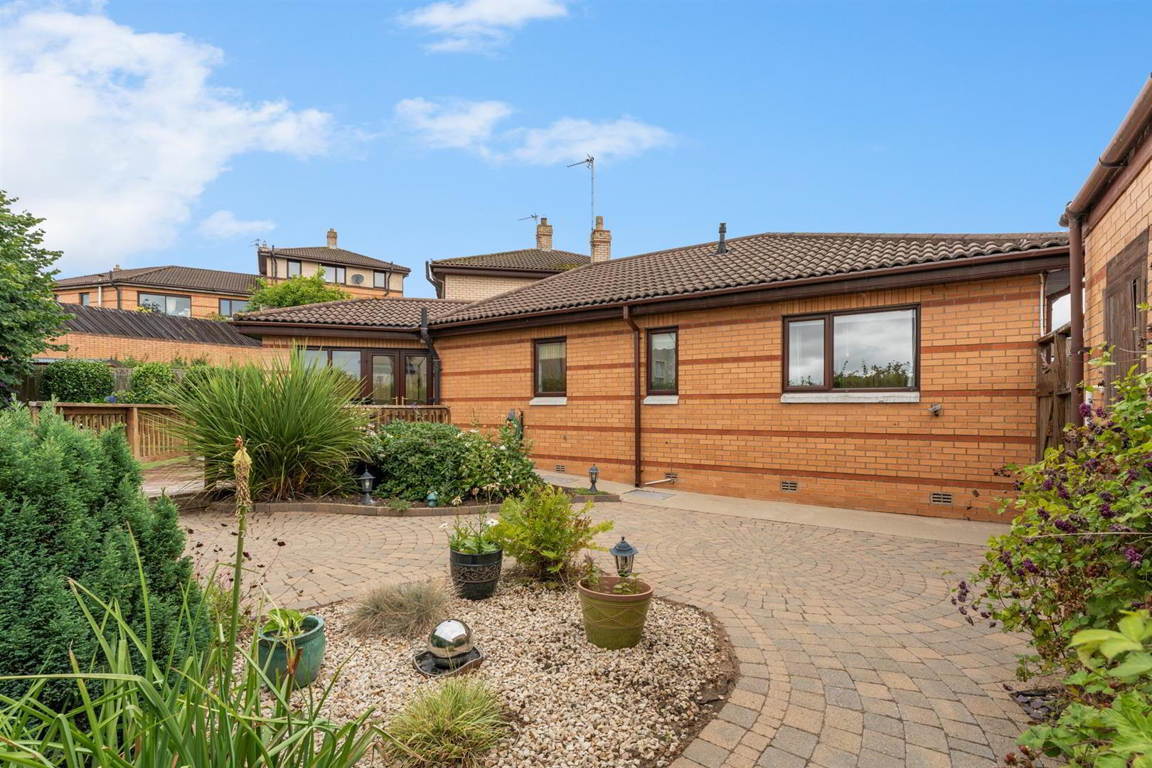 15 Grangewood Park 19 of 23