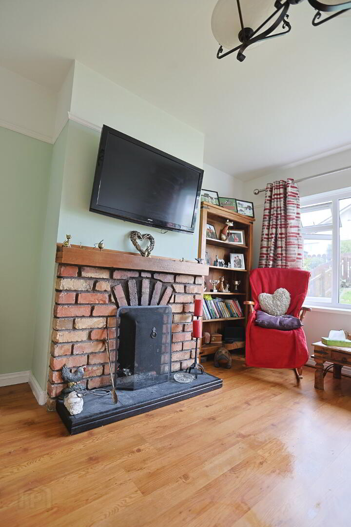 13 Craigs Road 7 of 24