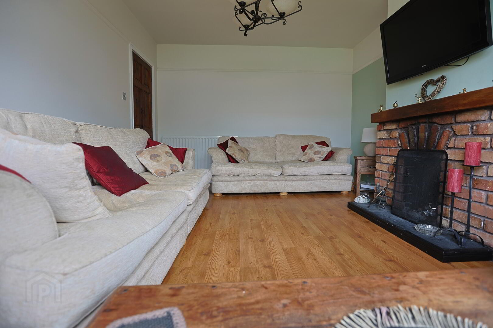 13 Craigs Road 5 of 24