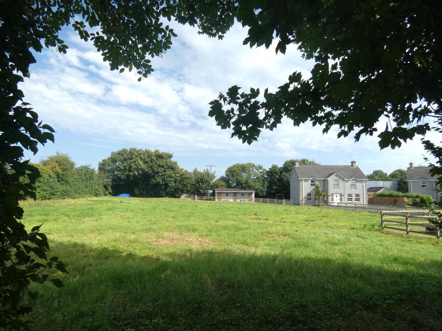 property description image