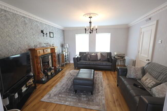 3 Oak Lane 5 of 30