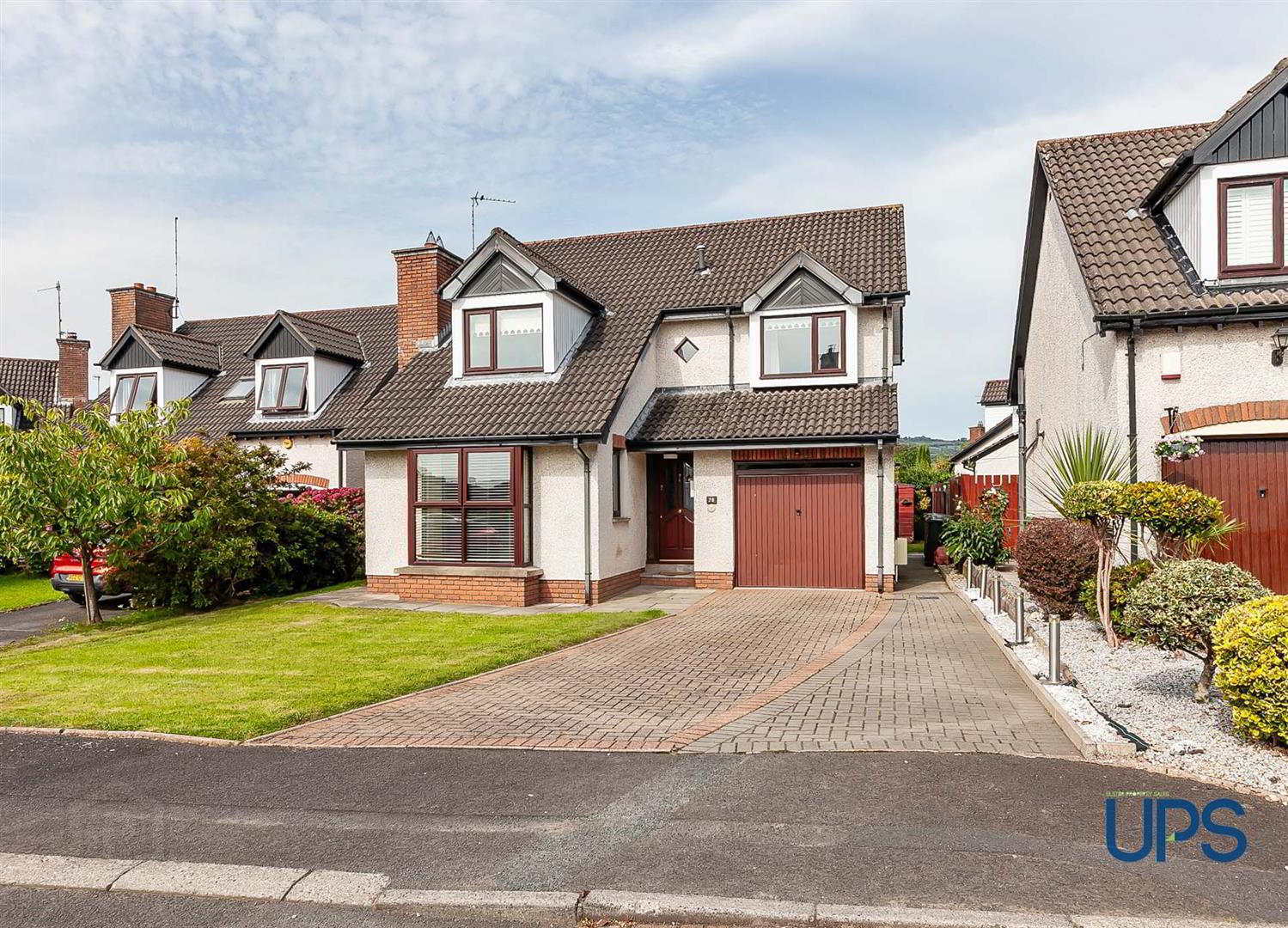 78 Garnock Hill 1 of 26