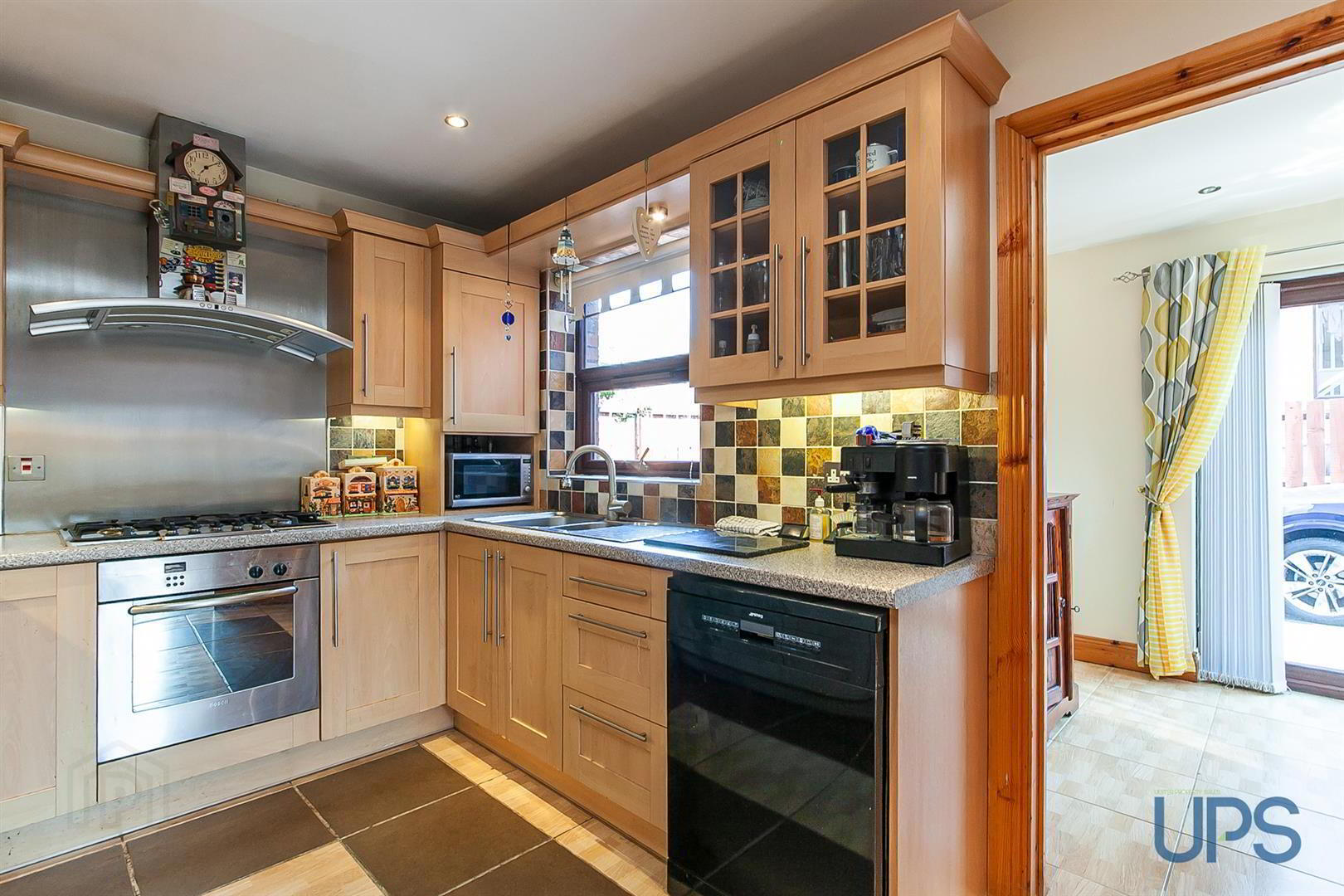 44 Barnfield Road 8 of 34
