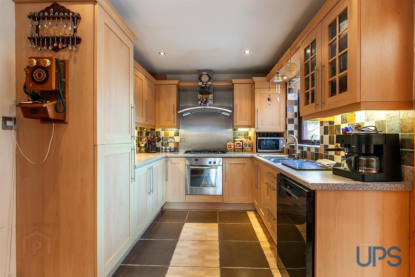 44 Barnfield Road 7 of 34