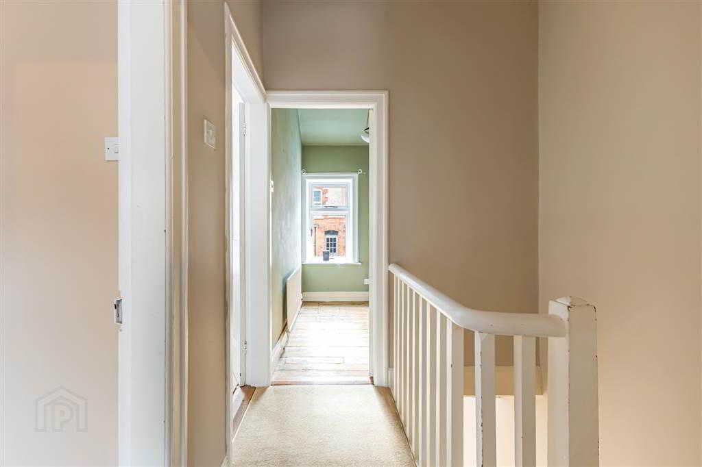 22 Strandview Street 10 of 20