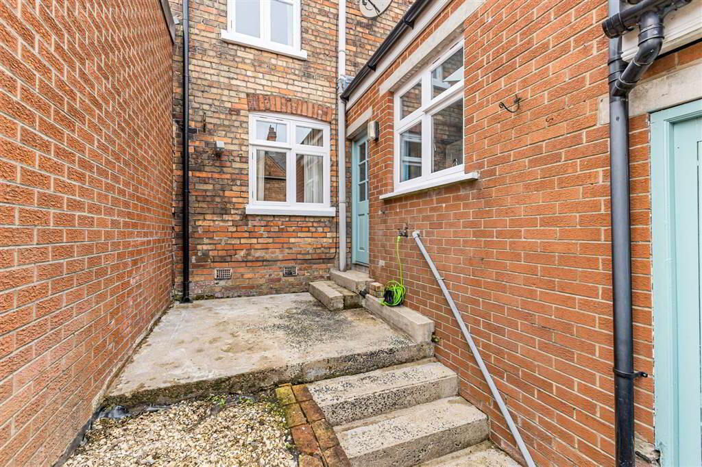 22 Strandview Street 19 of 20