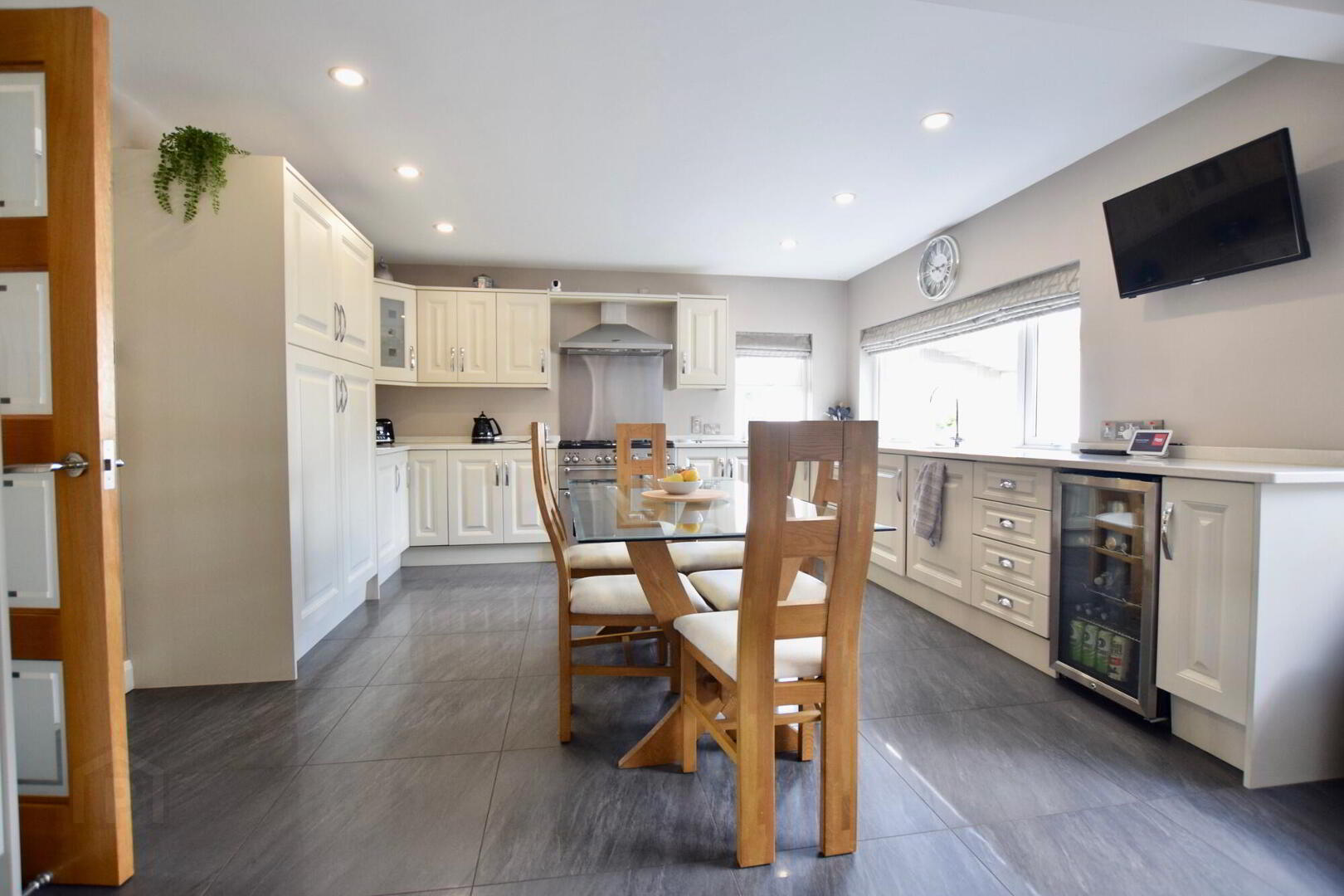 138 Dungannon Road 11 of 49